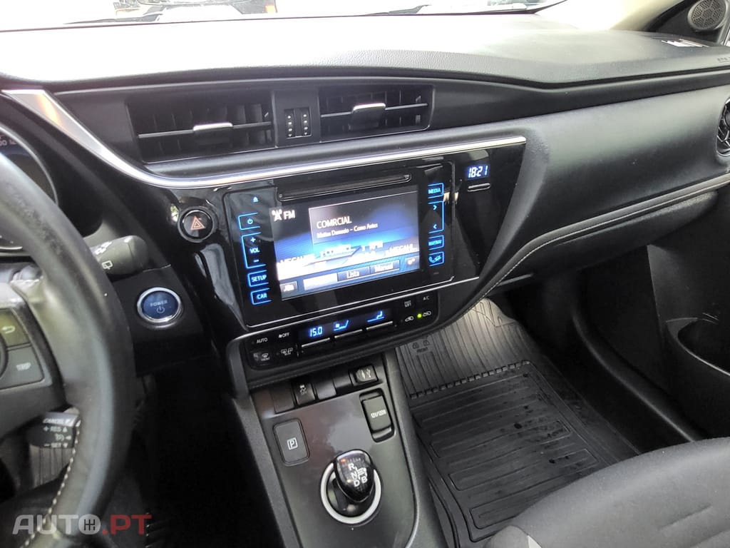 Toyota Auris 1.8 HSD Comfort