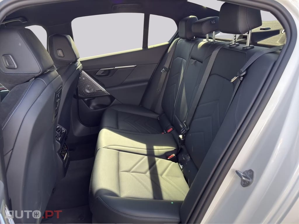 BMW i5 eDrive40 M Sport I.V.A DEDUTIVEL