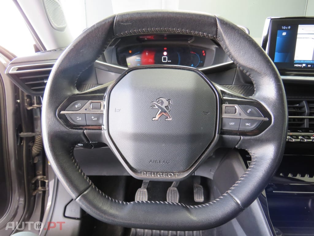 Peugeot 2008 1.5 BlueHDi Allure