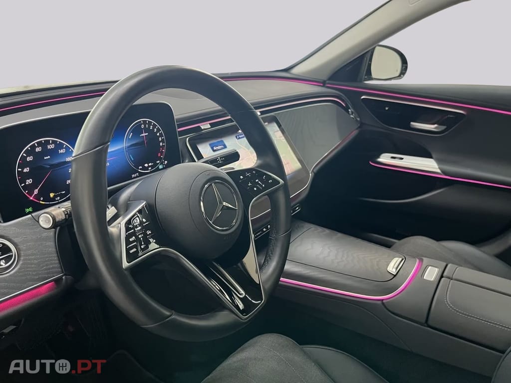 Mercedes-Benz E 300 I.V.A DEDUTIVEL T e 