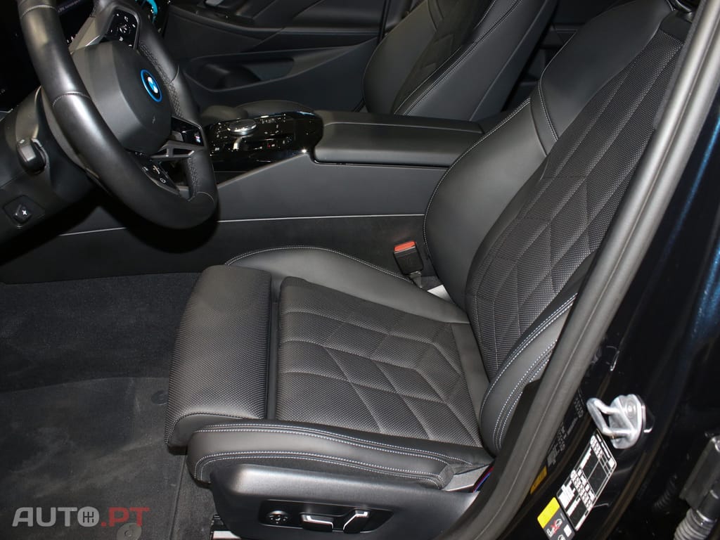 BMW i5 eDrive40 Pack Desportivo M Pro