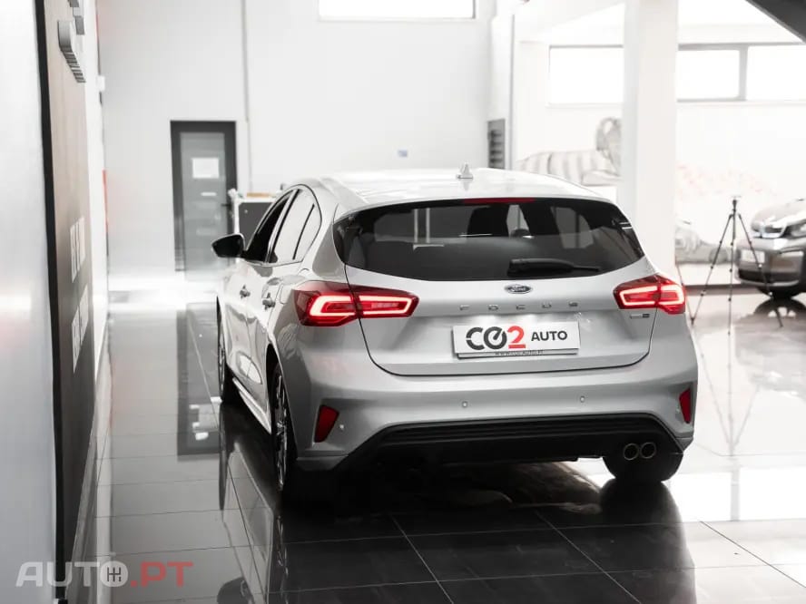 Ford Focus 1.0 EcoBoost MHEV ST-Line