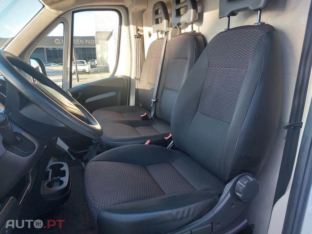 Peugeot Boxer 2.2 BlueHDi 333 L2H2 Pro - IVA Dedutível
