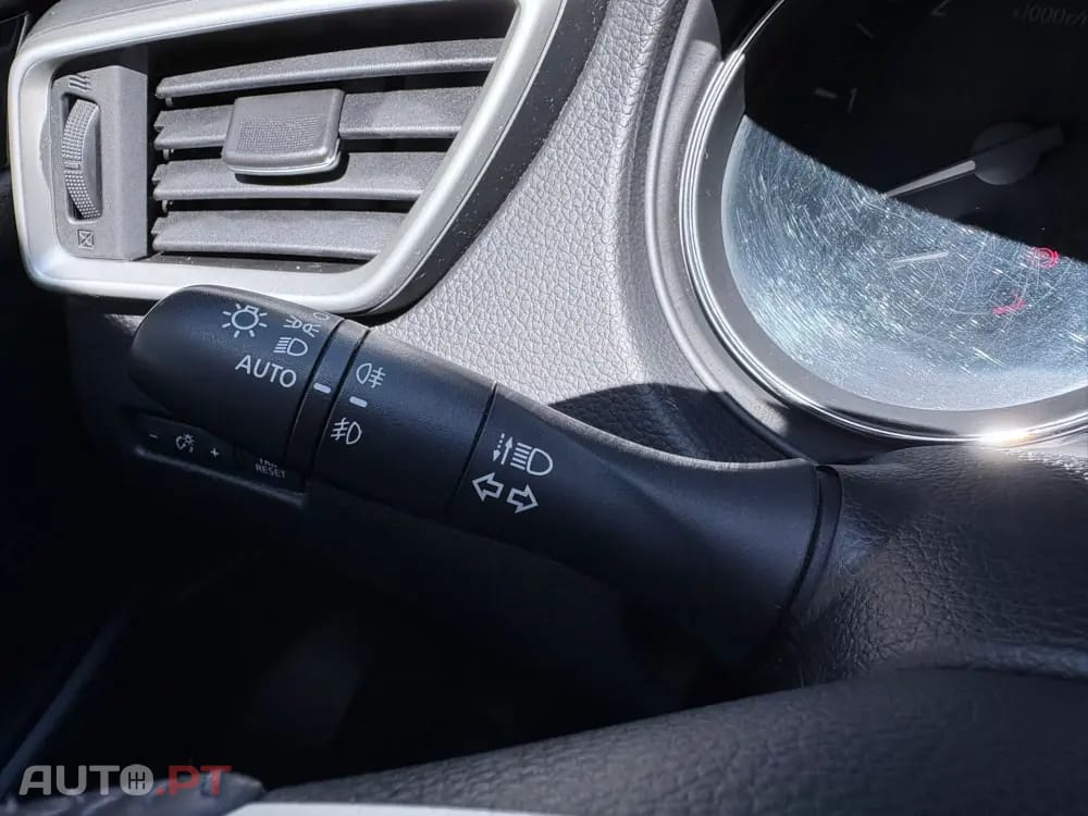 Nissan Qashqai 1.5 dCi Tekna Premium 17 Alcantara