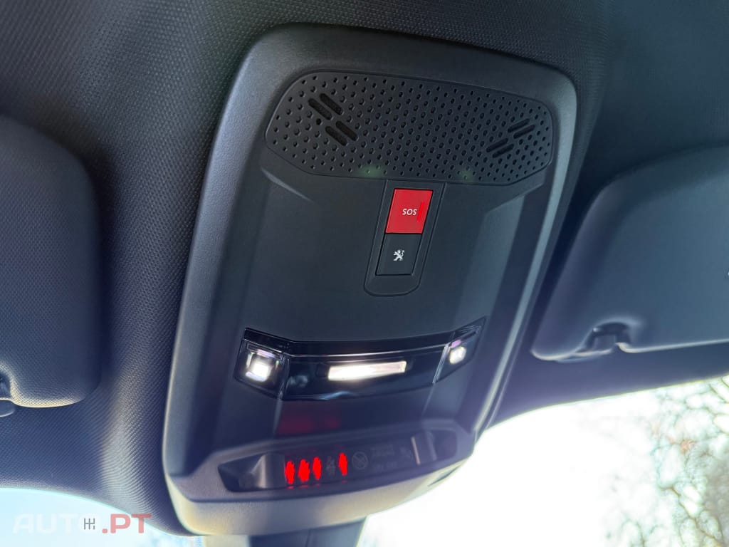 Peugeot 2008 1.2 PureTech GT Line EAT8