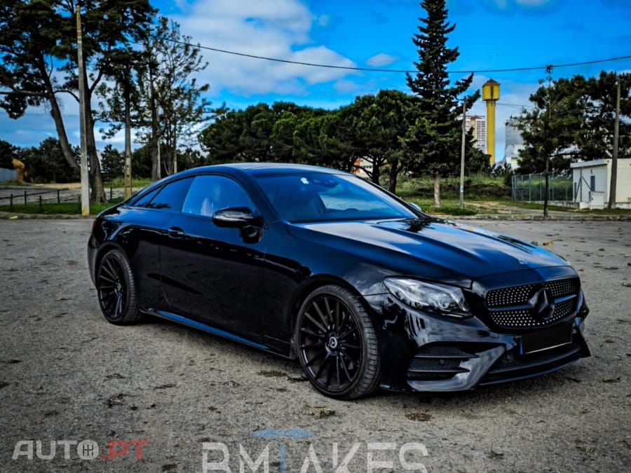 Mercedes-Benz E 220 Coupé E 220 4MATIC