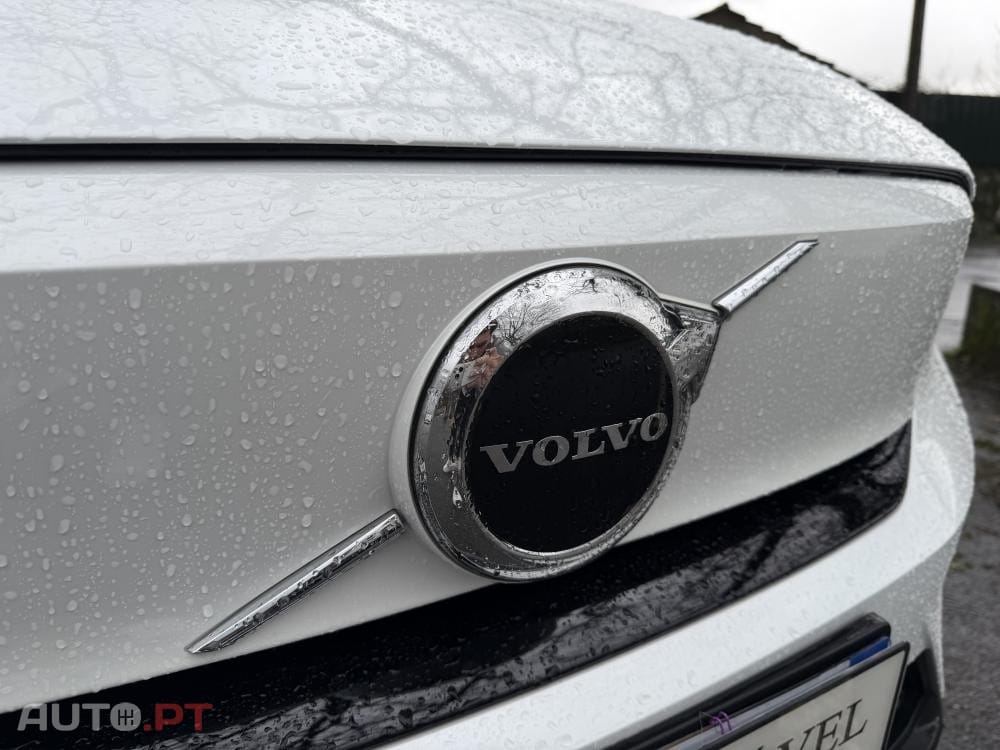 Volvo C40 Recharge Twin Plus