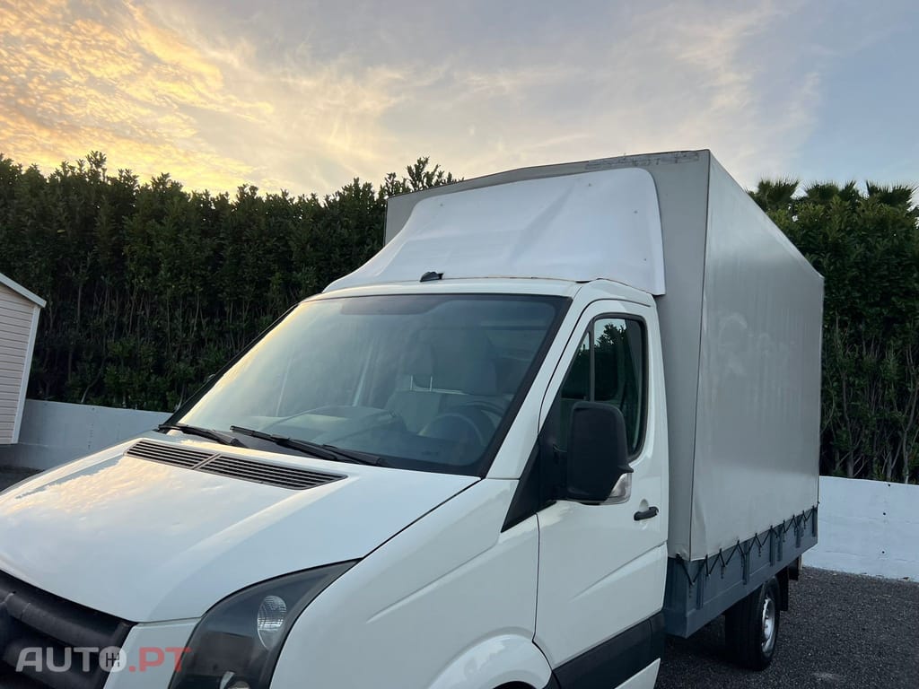 Volkswagen Crafter 35 2.5 TDi 164 Média
