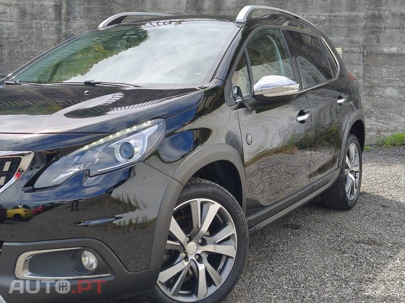 Peugeot 2008 1.2 PureTech Allure EAT6