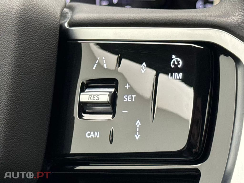 Land Rover Discovery Sport 1.5 I3 P300e AWD SE