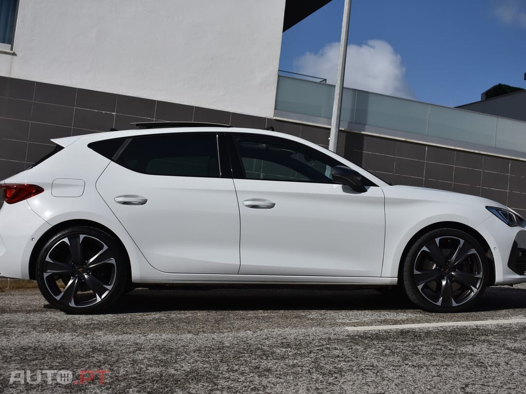 Cupra Leon 1.4 e-Hybrid Cupra DSG VZ