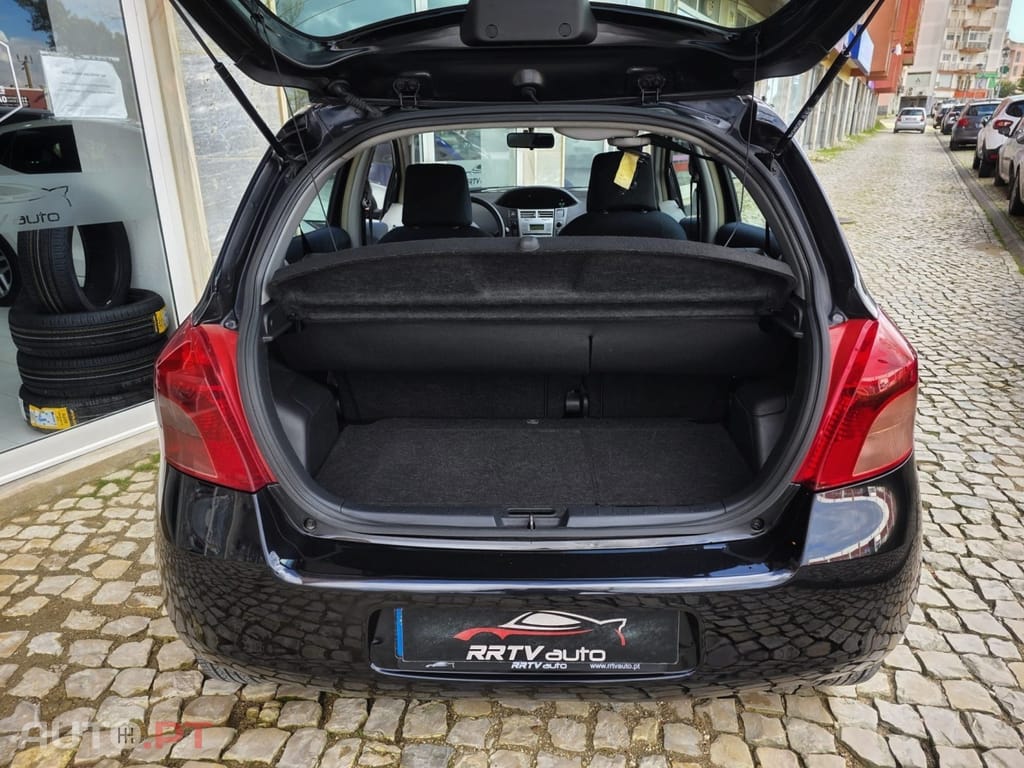 Toyota Yaris 1.0 VVT-i Sol+AC