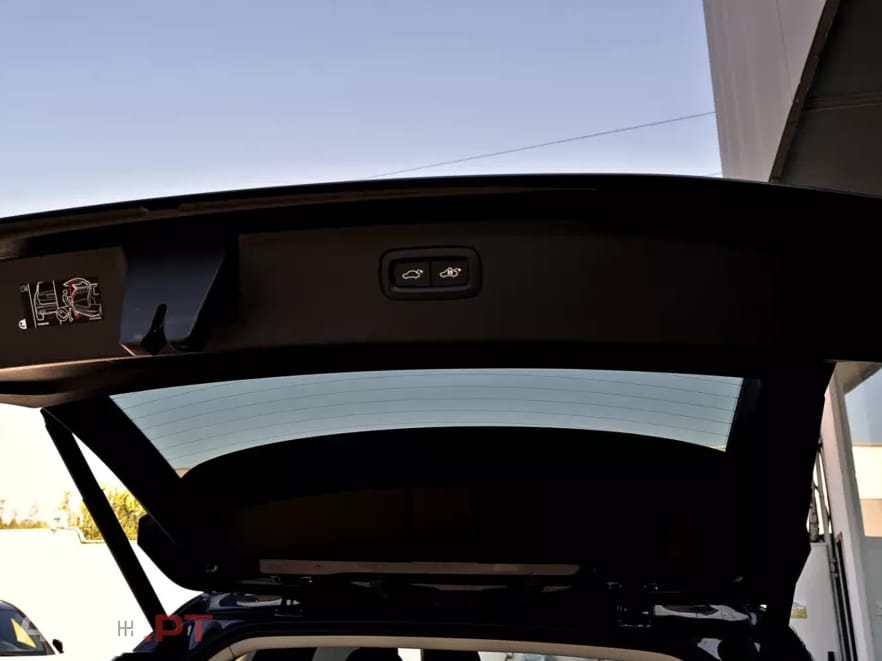 Volvo XC90 2.0 T8 PHEV Inscription Expression AWD