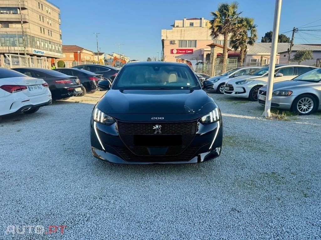 Peugeot E-208 GT