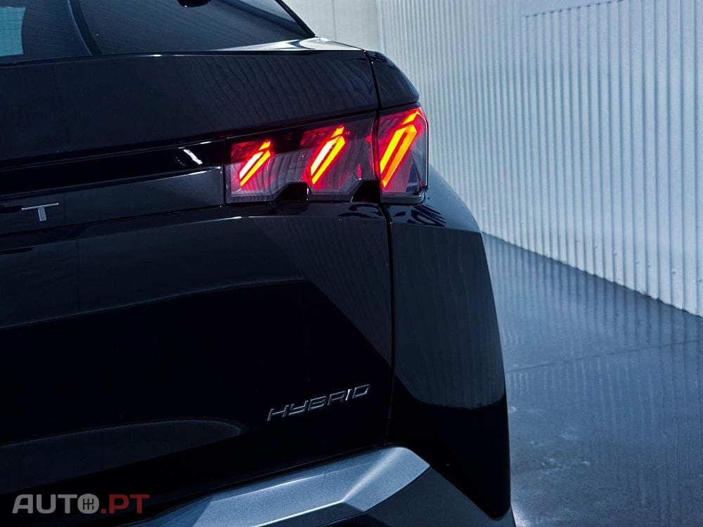 Peugeot 3008 1.2 e-Hybrid GT Pack