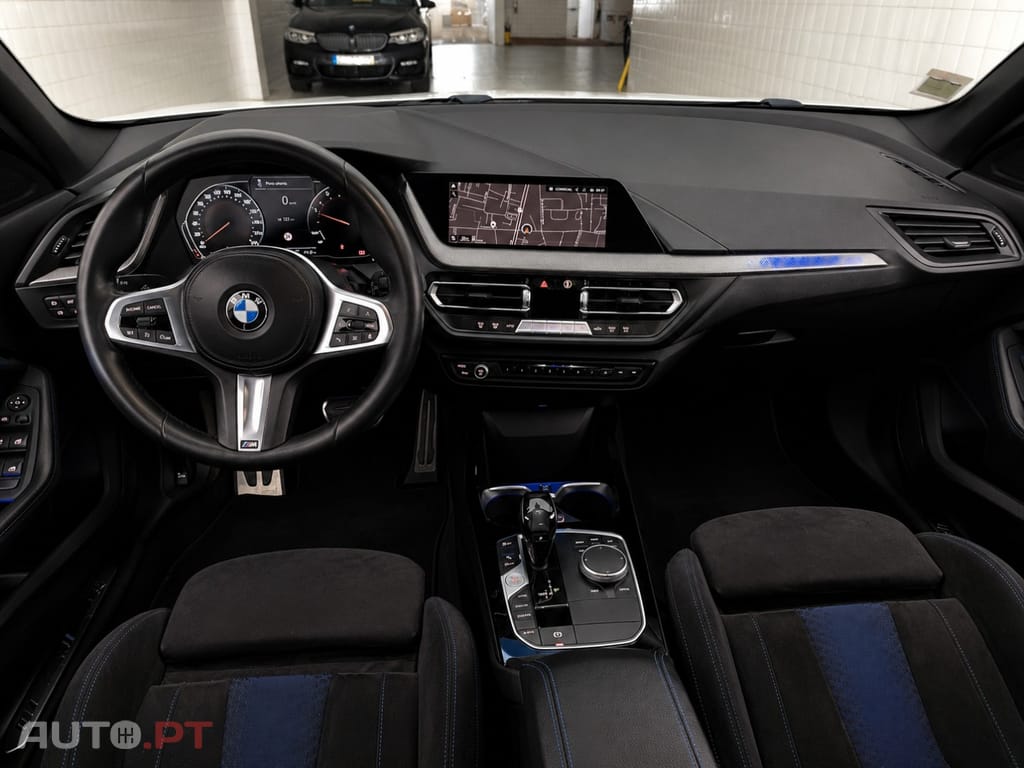 BMW 116 d Pack Desportivo M Auto