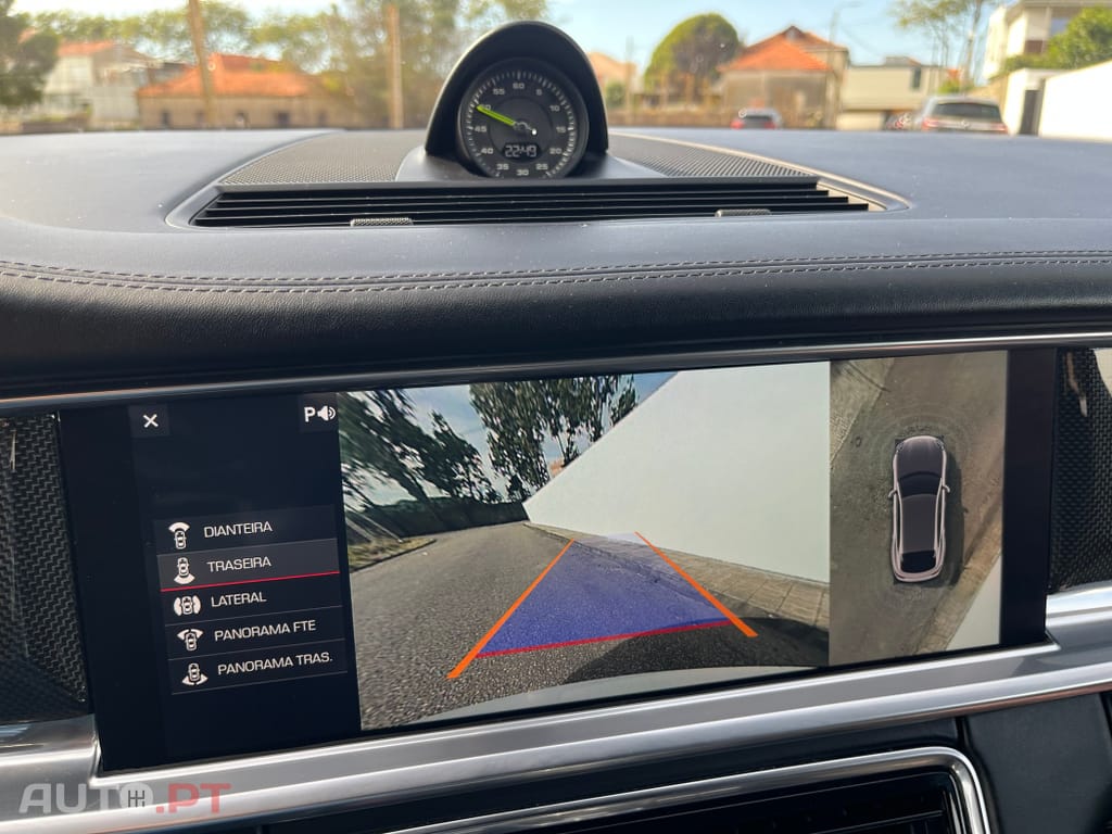Porsche Panamera 4 E-Hybrid