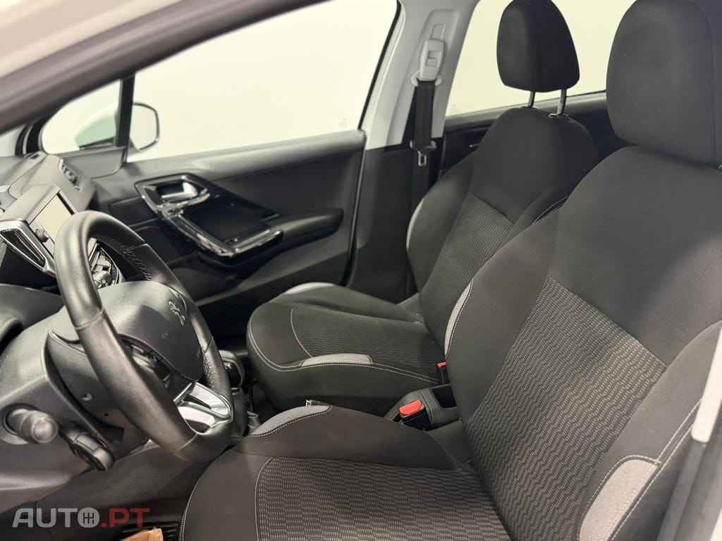 Peugeot 208 1.4 HDi Active