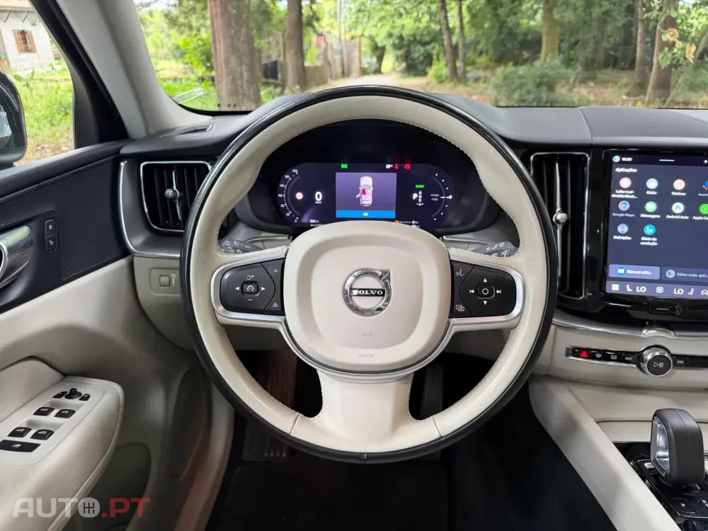 Volvo XC60 2.0 T6 PHEV Inscription Expression AWD