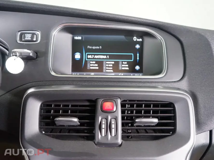 Volvo V40 1.6 D2 Summum