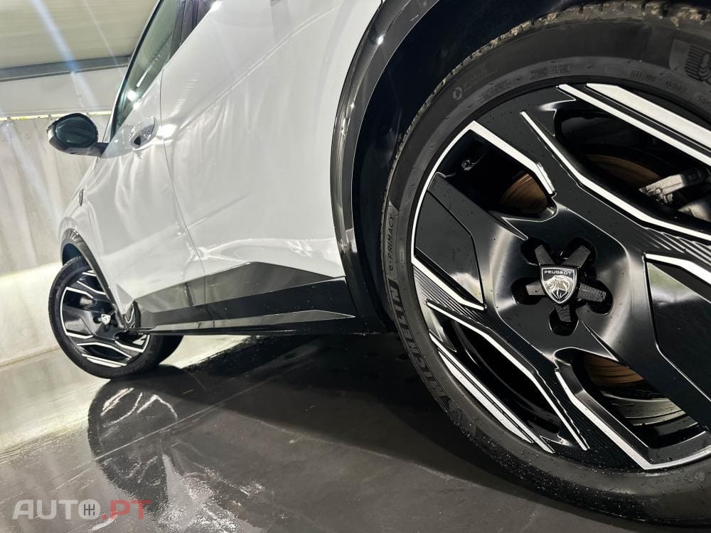 Peugeot E-3008 73 kWh Allure