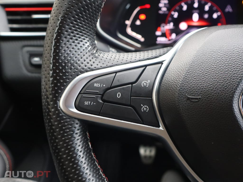 Renault Clio 1.0 TCe RS Line