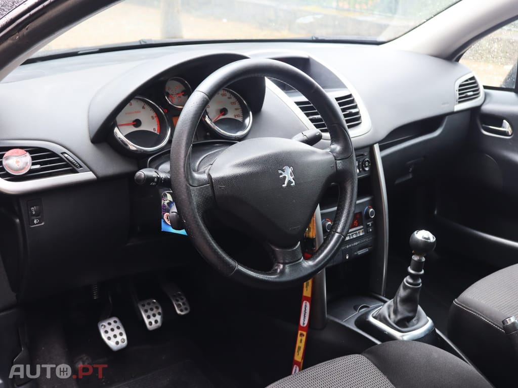 Peugeot 207 CC 1.6 HDi SE 200 Anos FAP