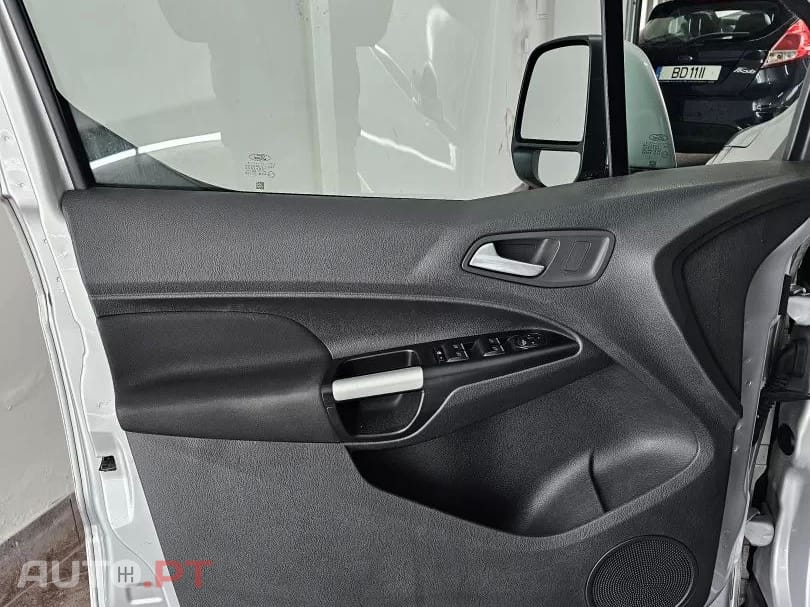 Ford Tourneo Grand 1.5 TDCi Active