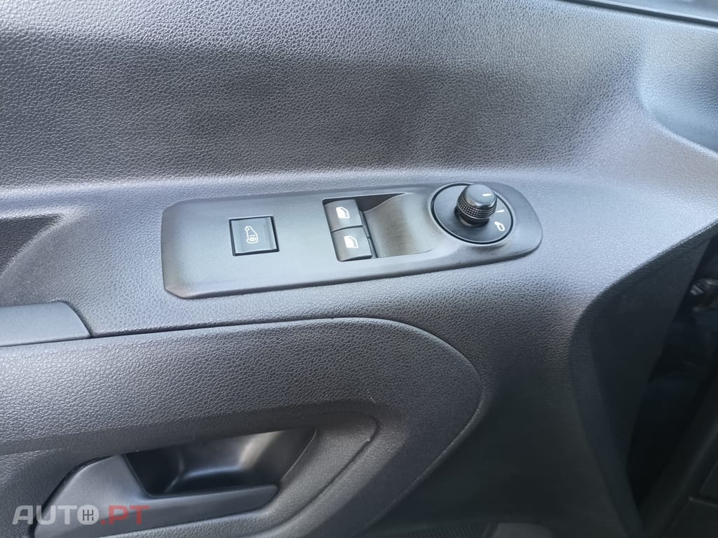 Peugeot Partner 1.5 BlueHdi Longa 2023 23.000Km