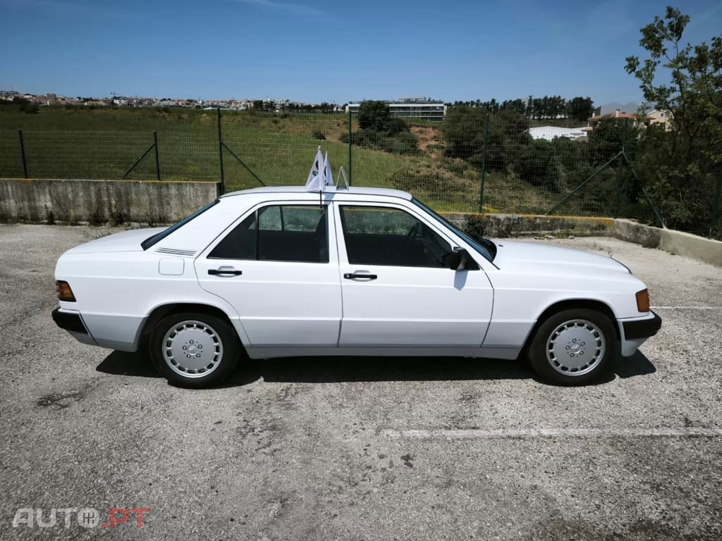 Mercedes-Benz 190 190 E 1.8