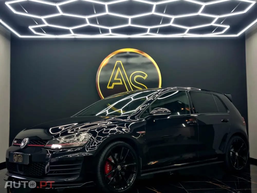 Volkswagen Golf VII GTI PERFORMANCE