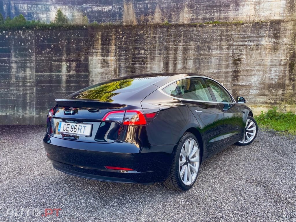Tesla Model 3 Standard Range Plus RWD