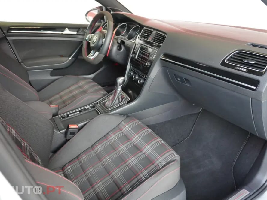 Volkswagen Golf 2.0 TSi GTi DSG