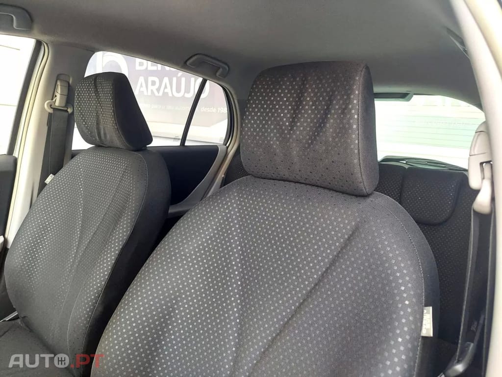 Toyota Yaris 1.0 VVT-i Comfort+AC