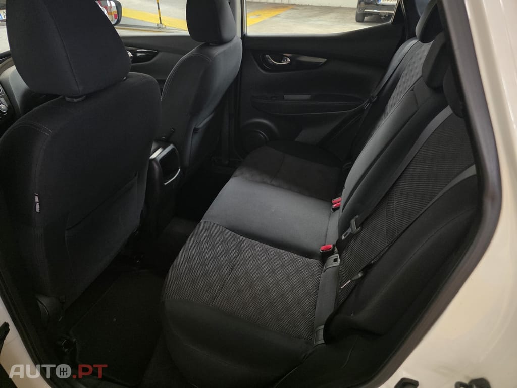Nissan Qashqai 1.5 dCi N-Connecta