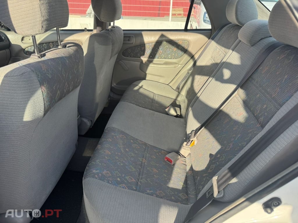 Toyota Corolla Sedan 1.3 Terra AC