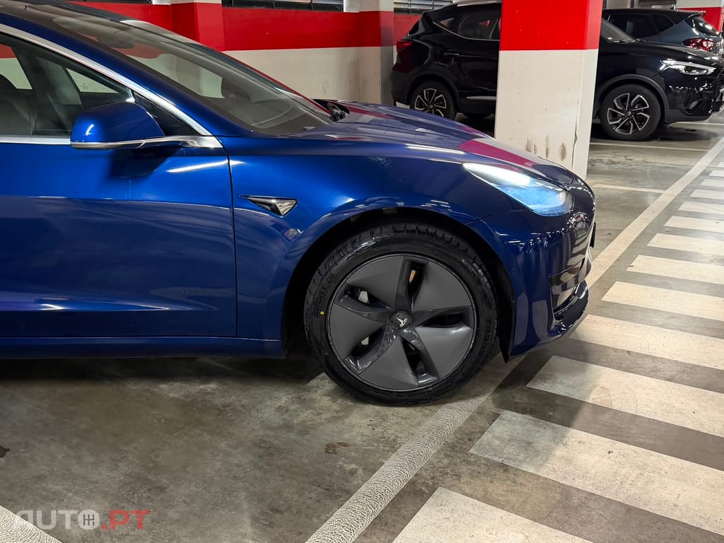 Tesla Model 3 Standard Range Plus RWD