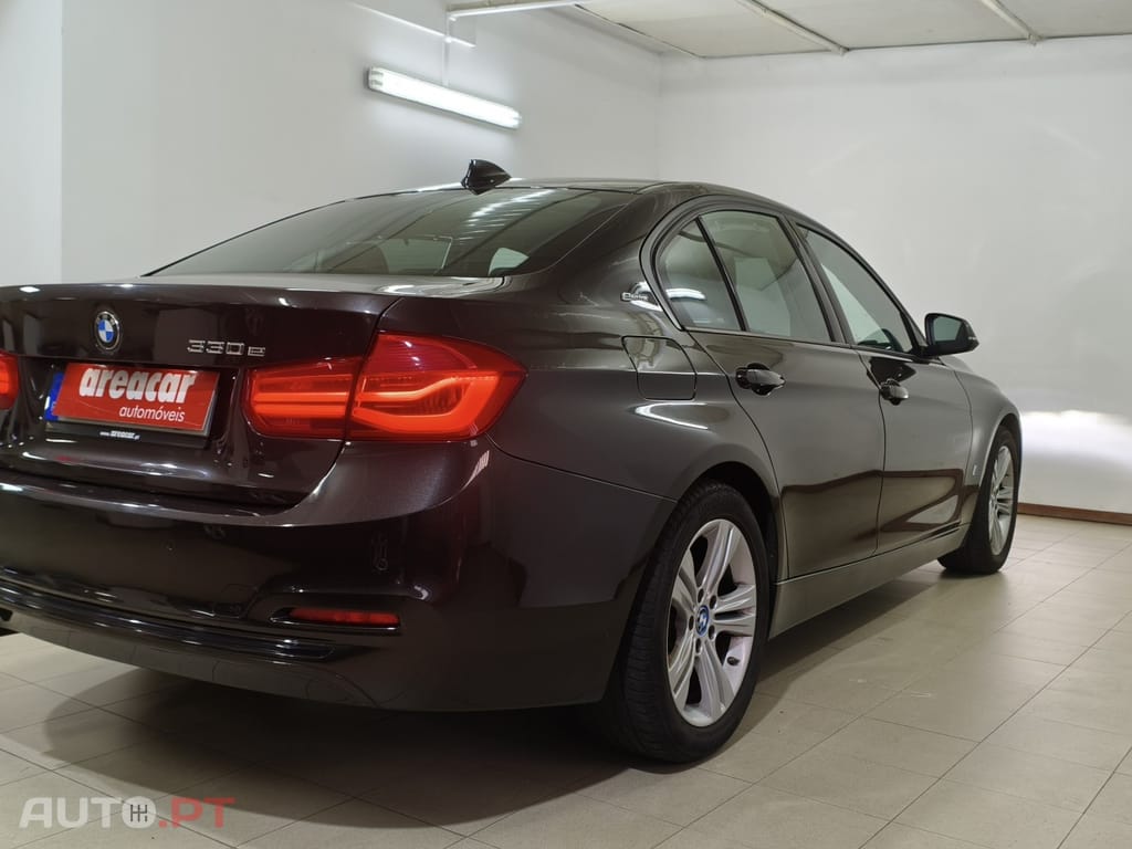 BMW 330 e iPerformance