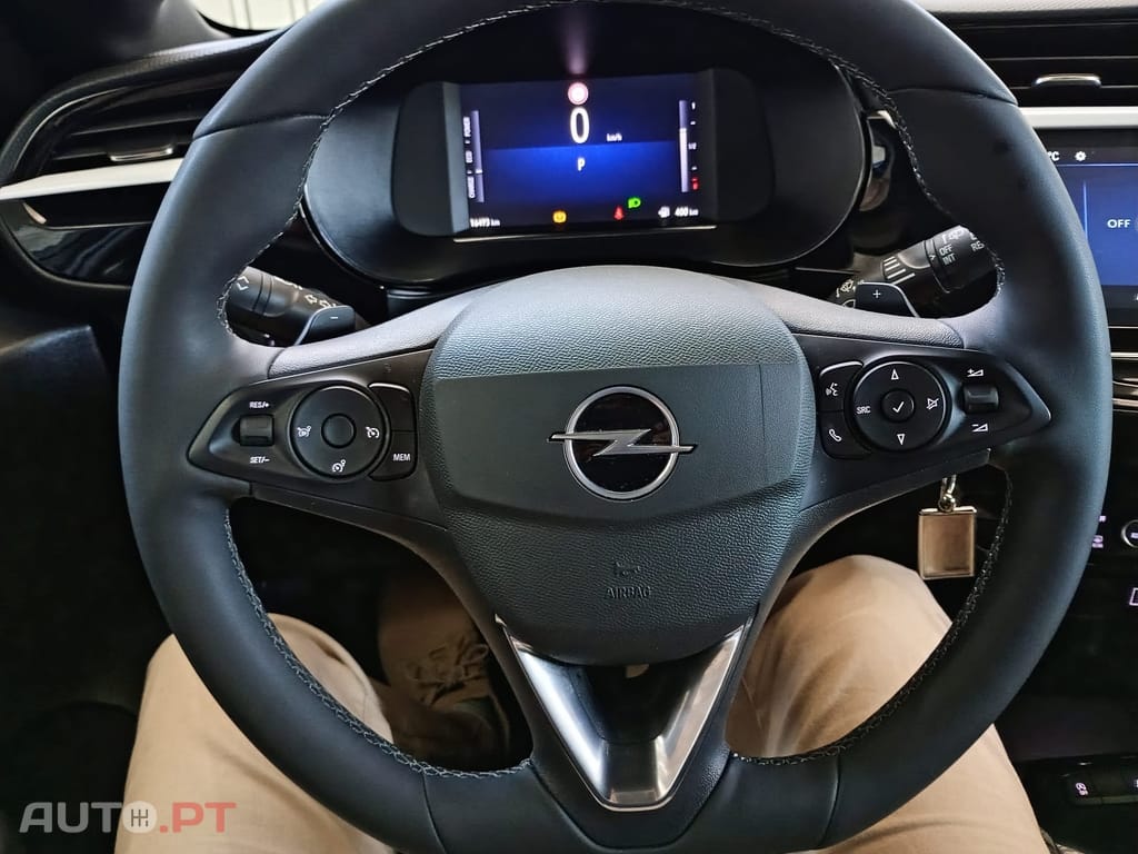 Opel Corsa Outro