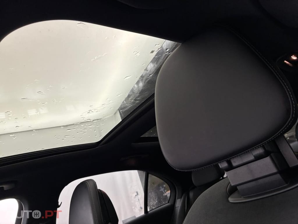 Mercedes-Benz C 300 e 9G-TRONIC AMG Line