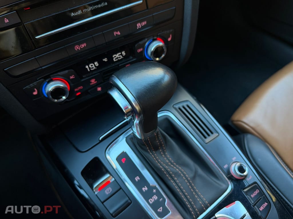 Audi A4 Avant 2.0 TDI SPORT S-TRONIC