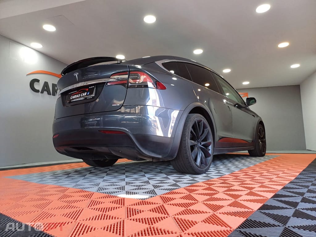 Tesla Model X 100 kWh Long Range AWD
