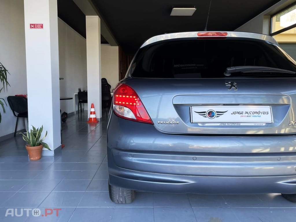 Peugeot 207 1.4 HDi SE Sportium