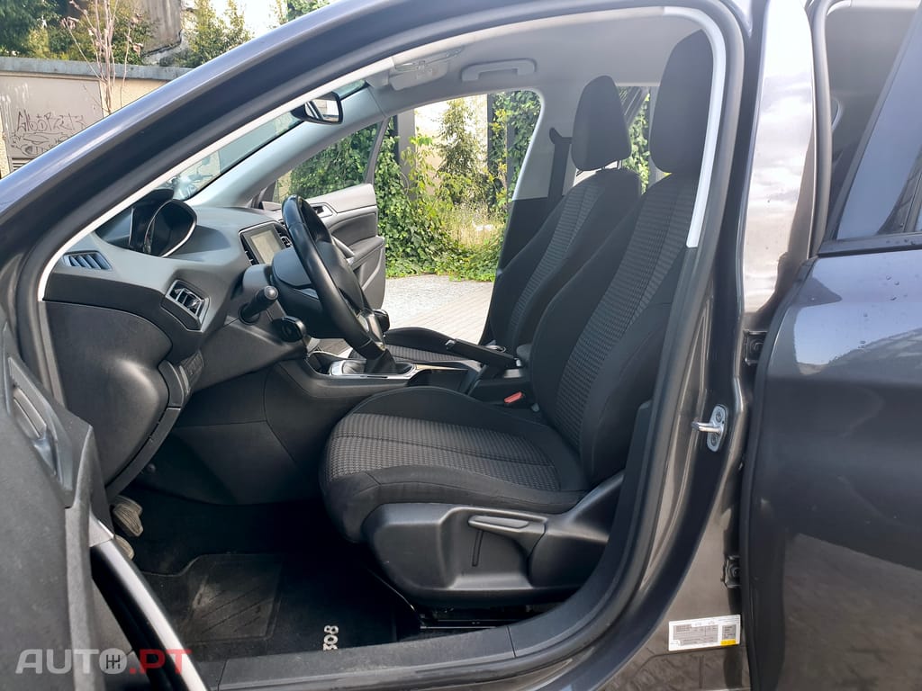 Peugeot 308 1.5 BlueHDi Style