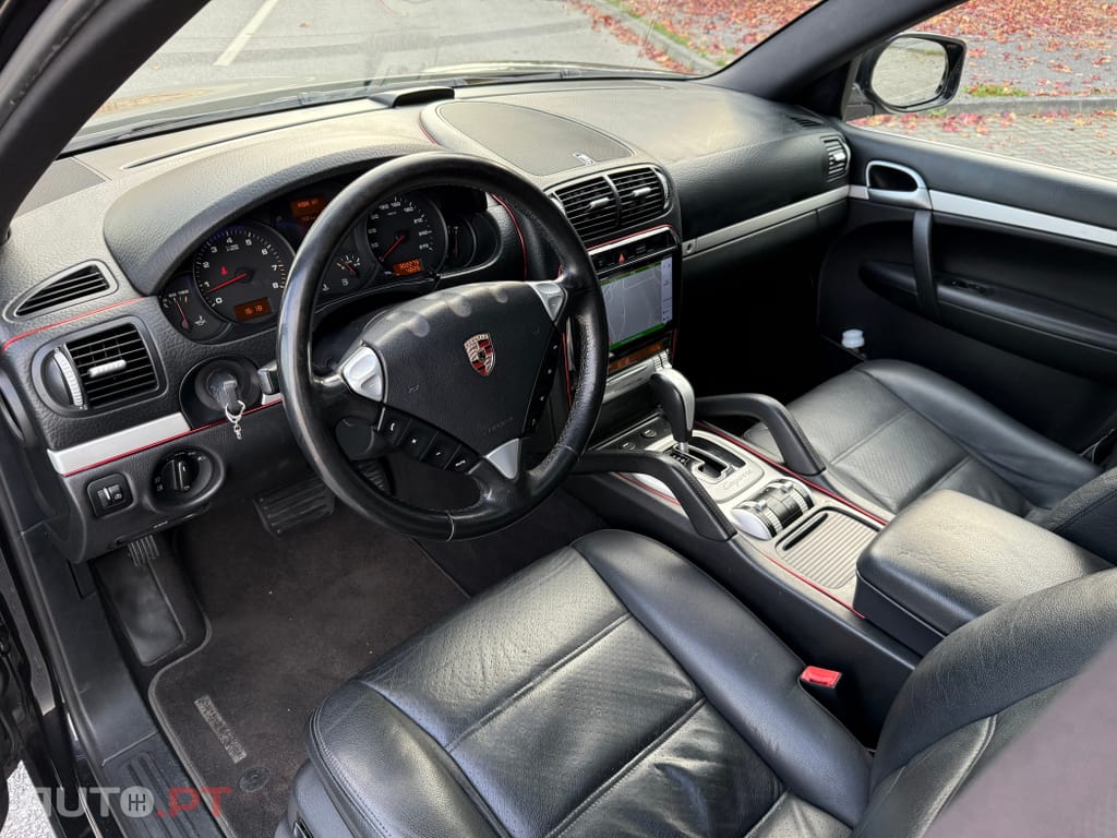 Porsche Cayenne Tiptronic