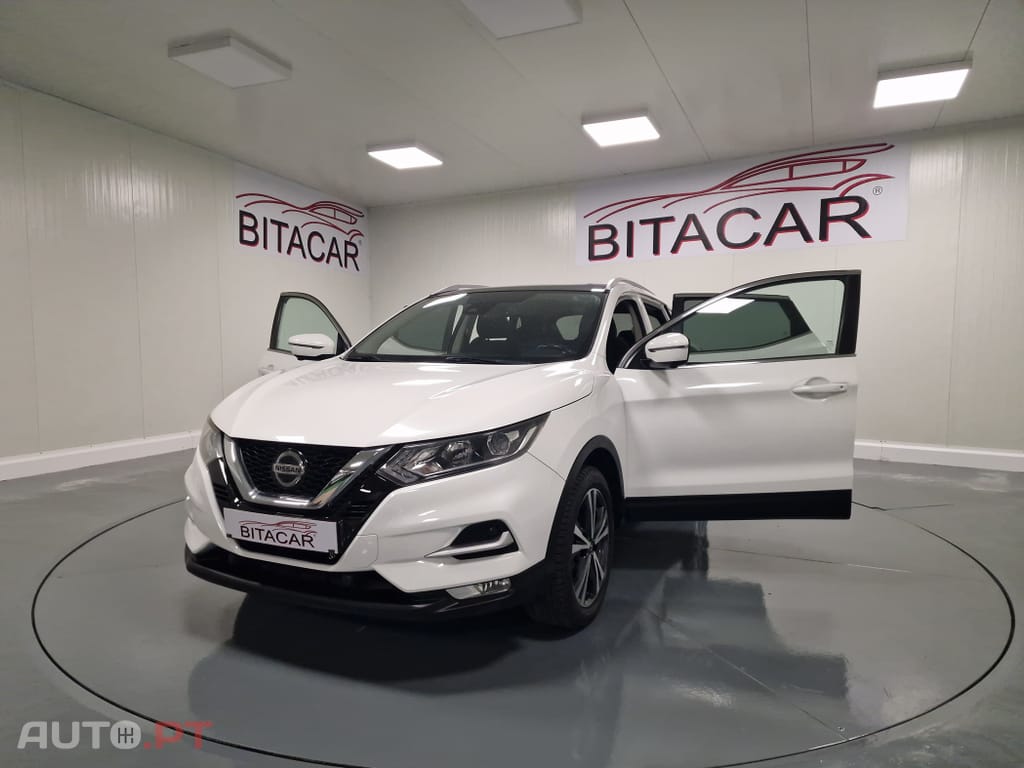 Nissan Qashqai 1.5 dCi N-Connecta