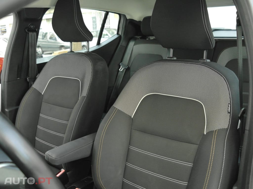 Dacia Sandero Stepway TCe 90 Essential