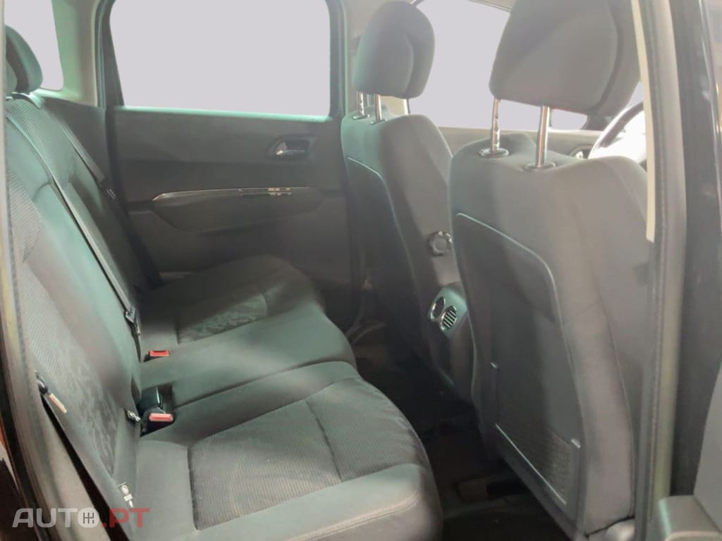 Peugeot 3008 2.0 HDi Hybrid4 Active