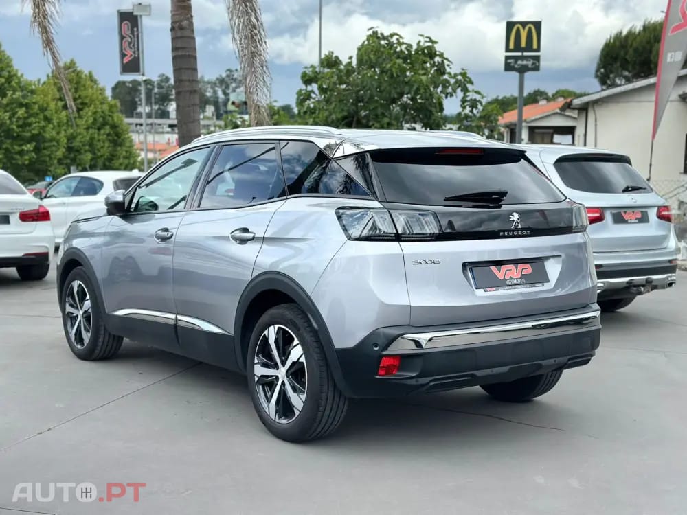 Peugeot 3008 1.5 BlueHDi Allure EAT8