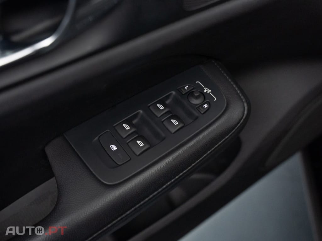 Volvo V60 2.0 T6 AWD TE Inscription Expression